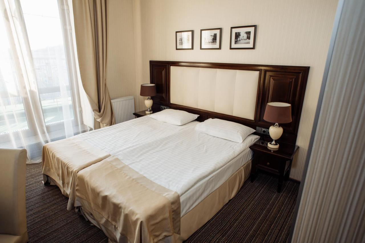 Hotel Optima Collection Žytomyr Esterno foto