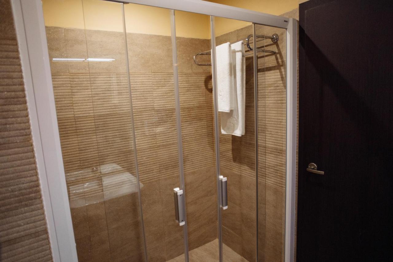 Hotel Optima Collection Žytomyr Esterno foto